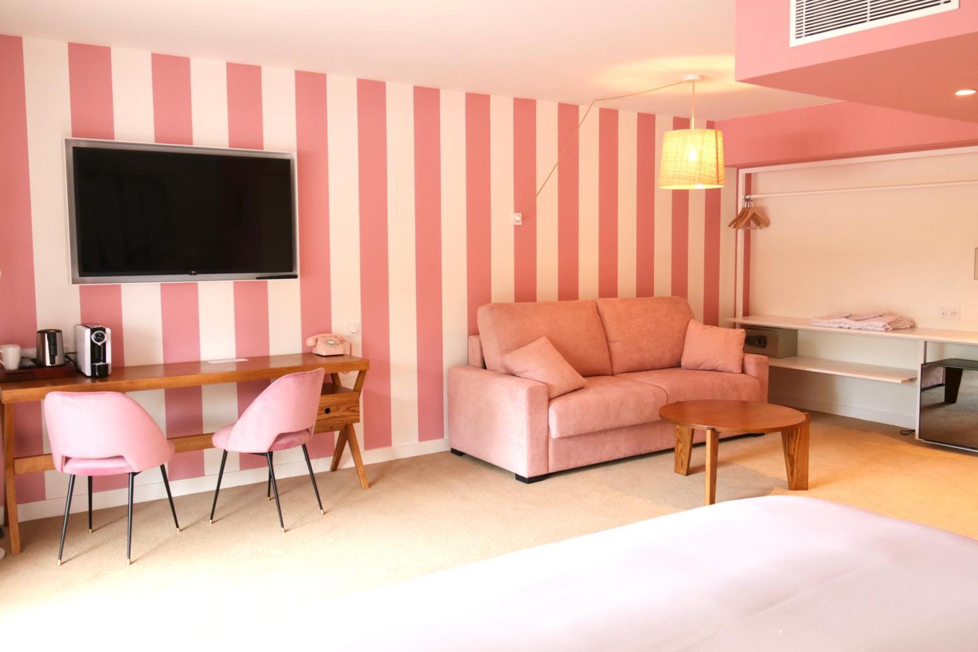 Hotel Casarose - Cannes Mandelieu ภายนอก รูปภาพ