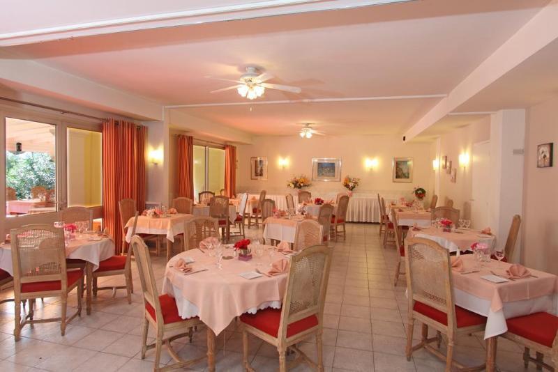 Hotel Casarose - Cannes Mandelieu ภายนอก รูปภาพ