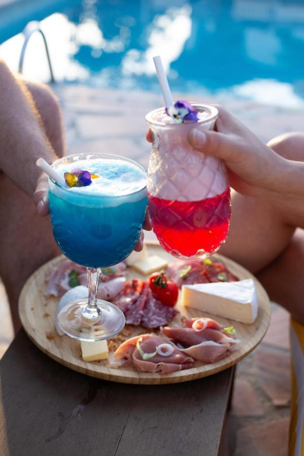 Hotel Casarose - Cannes Mandelieu ภายนอก รูปภาพ